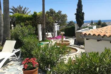 هتل La Finca Ibiza