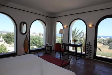 هتل La Finca Ibiza