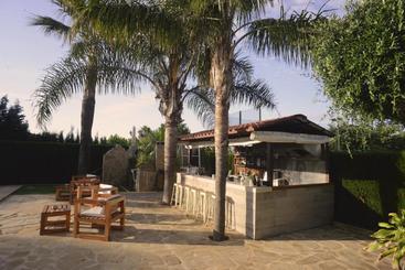 هتل La Gastrocasa   Adults Only