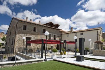 هتل Palacio Ivan Tarin