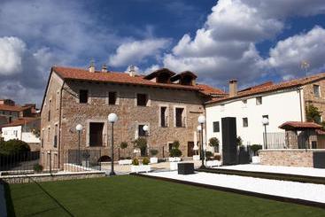 هتل Palacio Ivan Tarin