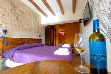 هتل Restaurant Lotus Priorat