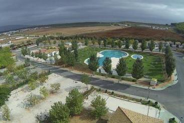 اقامتگاه Camping La Sierrecilla