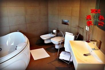 استراحتگاه Villa Dhanvantari