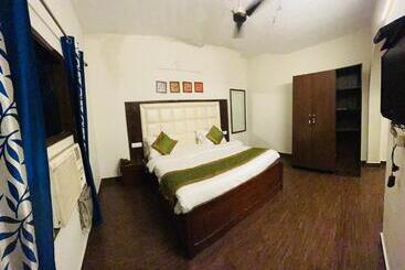 בית מלון כפרי Capital O 3695 Daichi