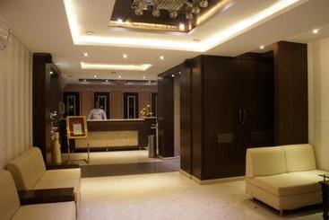 هتل Surya Prime
