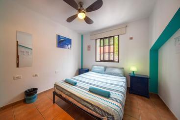 La Tortuga Hostel