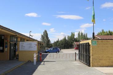 مُتل Hostal   Bungalows Camping Cáceres