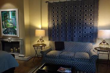 Catalina Park Inn Bed And Breakfast