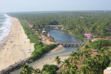 هتل Mascot Beach Resort