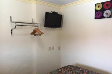 Mayfair Motel