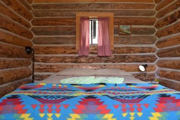 استراحتگاه Escalante Outfitters