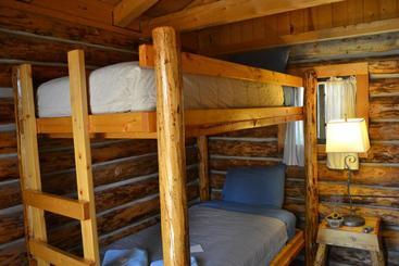 استراحتگاه Escalante Outfitters