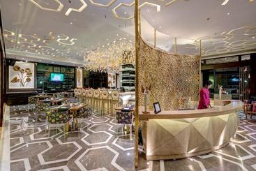 The Hotel Hindusthan International