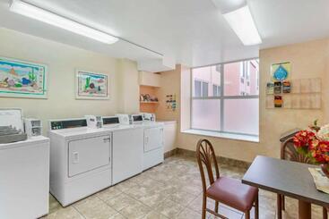 هتل Quality Suites Moab Near Arches National Park