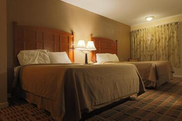 فندق على الطريق Travelers Inn Elizabethton