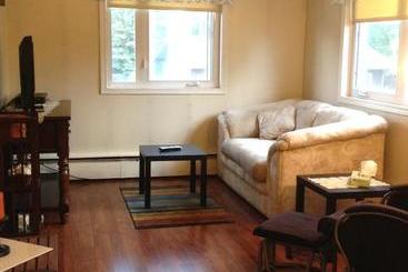 A Downtown Hideaway Bed And Breakfast