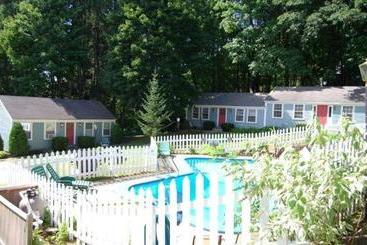 Oxen Yoke Motel