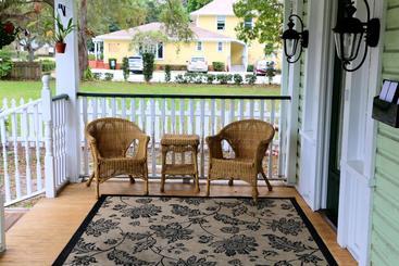 The Londoner Bed & Breakfast