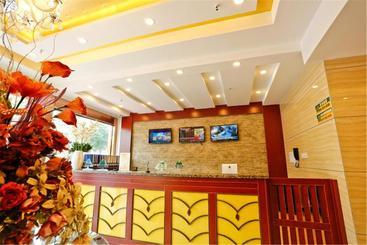 هتل Greentree Inn Henan Zhoukou Wenming Road Business