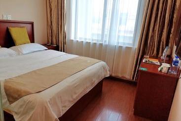هتل Greentree Inn Shanghai South Jiangyang Road South Changjiang Road Express