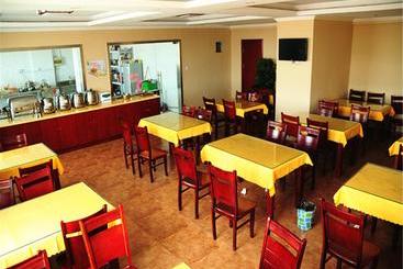 هتل Greentree Inn Shanxi Changzhi Airport Weiyuanmennorthroad Express