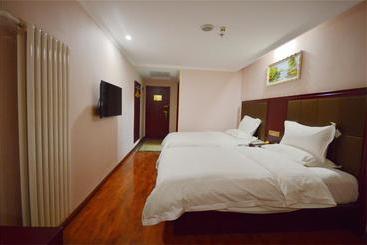 هتل Greentree Inn Shanxi Changzhi Airport Weiyuanmennorthroad Express