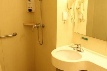 هتل Jinjiang Inn Yichun Water Park Branch