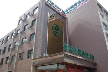 בית מלון כפרי Vatica Liaoning Chaoyang The East Of Railway Station Xinhua Road