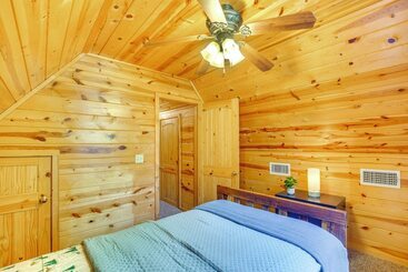 コテージ Cabin On Lake Raymond Gary W/ Dock, Grill & Views!