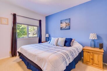 بيت ريفى Harrison Home W/ Grill & Lake Views: Walk To Town!