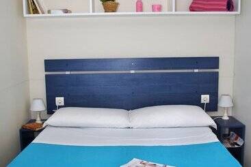 Happy Camp Mobile Homes In Camping Village Baia Paradiso