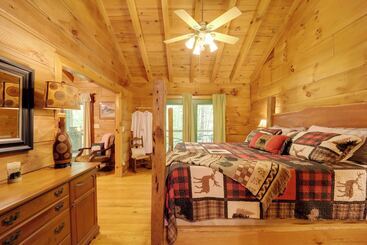 コテージ Hot Tub & Trail Access: Relaxing Marion Cabin