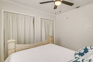 بيت ريفى Screened Lanai & Heated Pool: Spring Hill Home