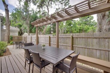 کلبه Home In Beaufort Historic District W/ Private Yard