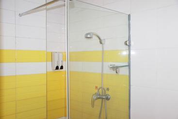 هتل 7days Inn Jinzhou Central Street