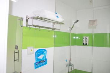 هتل 7days Inn Zhengzhou Railway Station Erma Road