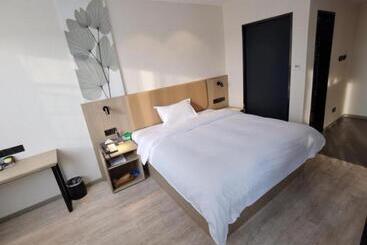 فندق Greentree Inn Express Fuzhou Linchuan District Gandong Auto City