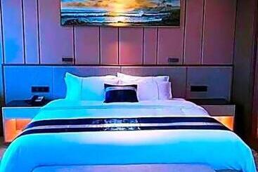 فندق Howard Johnson By Wyndham Life Changrong