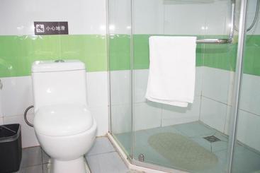 هتل 7days Inn Jieyang Grand Buy
