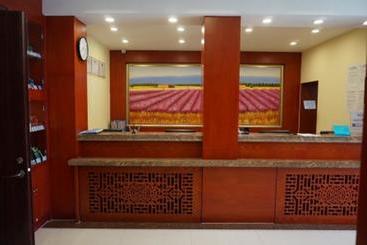 هتل Hanting Express Chifeng Railway Station