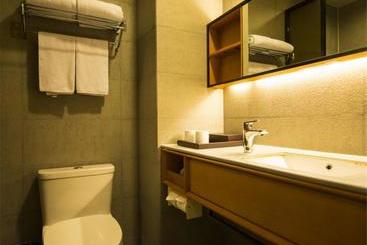 Ji Hotel Panjin Railway Station