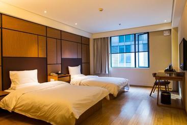 Ji Hotel Panjin Railway Station