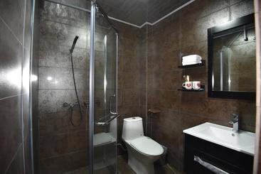 هاستل Qingdao Lejiaxuan Nostalgia Theme Inn