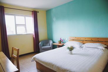 Chengdu Dreams Travel International Youth Hostel