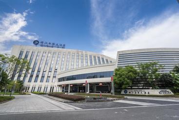 هتل Liang Jiang Genting Grand