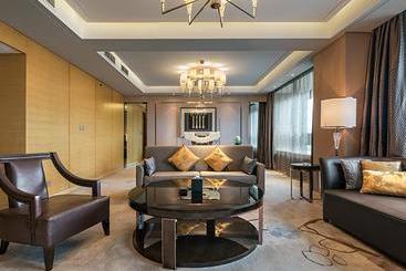 هتل Liang Jiang Genting Grand