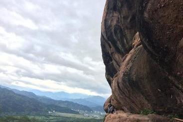 Wuyi Mountain Da Wang Peak Youth Hostel