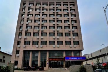 בית מלון כפרי Hanting  Dalian Economic And Technological Zone Wanda Plaza