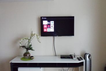 هتل Avant Apartments At The Fort